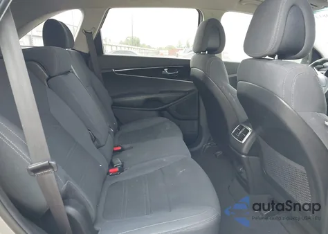 2016 Kia Sorento 2.4L L из США, поврежденный, VIN 5XYPG4A36GG172029